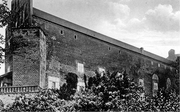 barten-ostflugel-1932 Bartsiany Castle