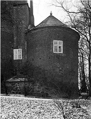 barten-schloss-nordostecke-rundturm