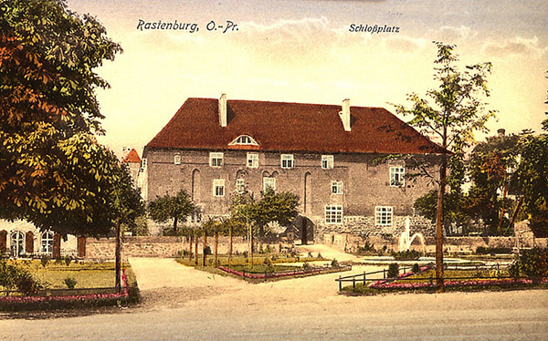 Rasteburg Castle Square 1920