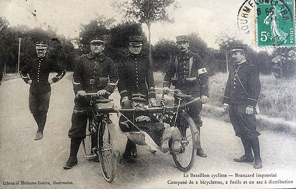 WWI-bicycle-ambulance France