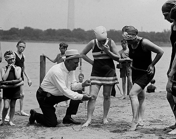 beach 1920